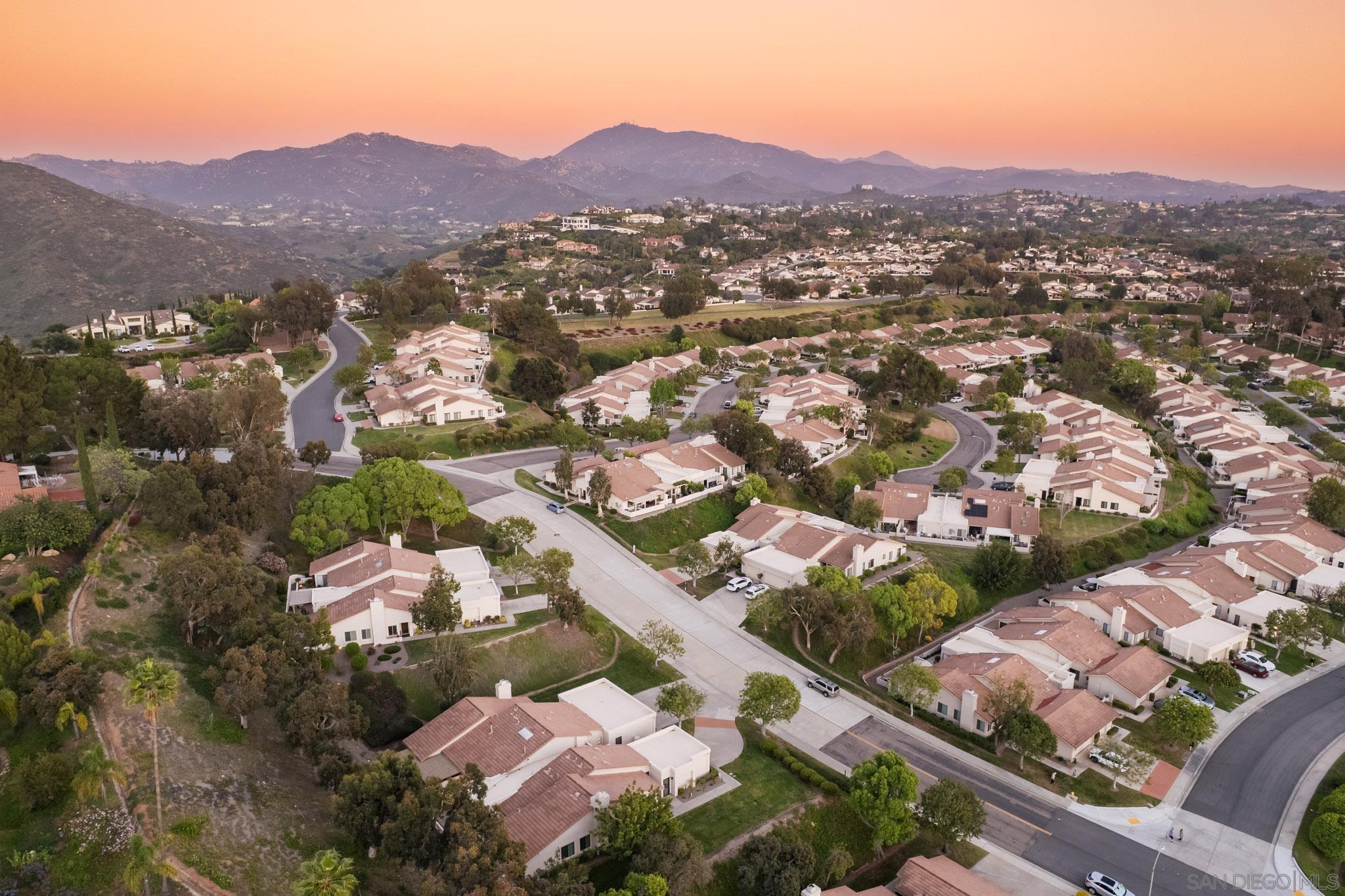 Detail Gallery Image 44 of 51 For 17922  Avenida Cordillera  #258,  San Diego,  CA 92128 - 2 Beds | 2 Baths