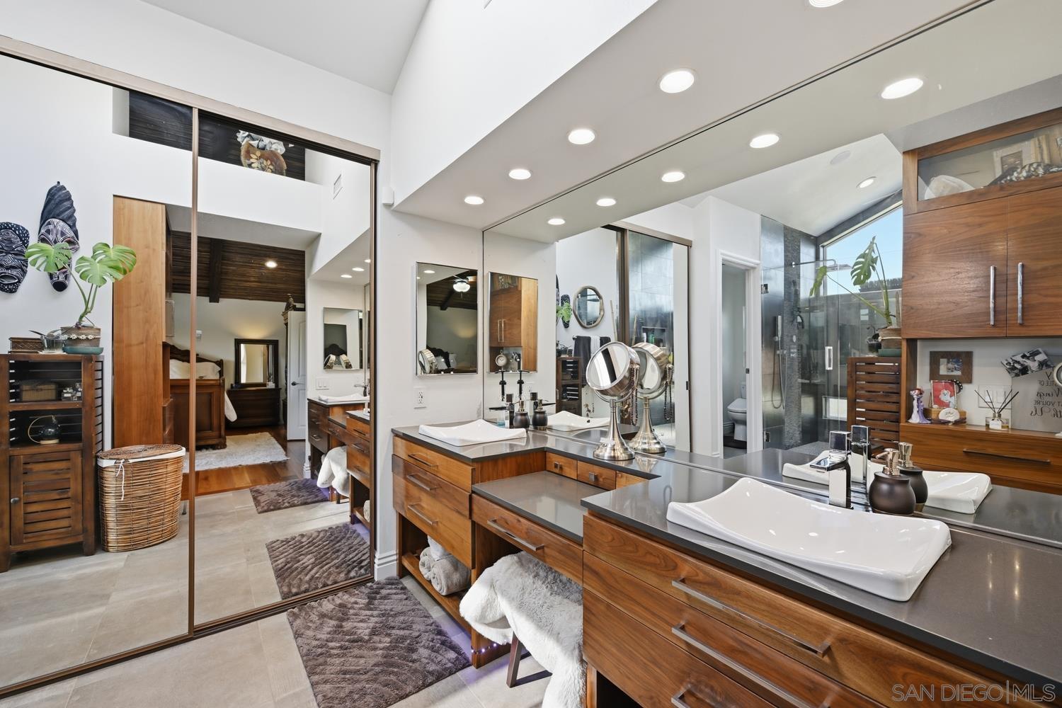 Detail Gallery Image 23 of 41 For 14265  Manzella, San Diego,  CA 92129 - 5 Beds | 3 Baths