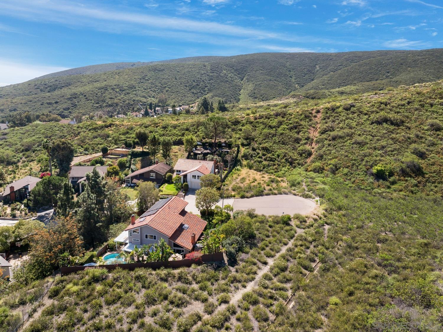 Detail Gallery Image 4 of 41 For 14265  Manzella, San Diego,  CA 92129 - 5 Beds | 3 Baths