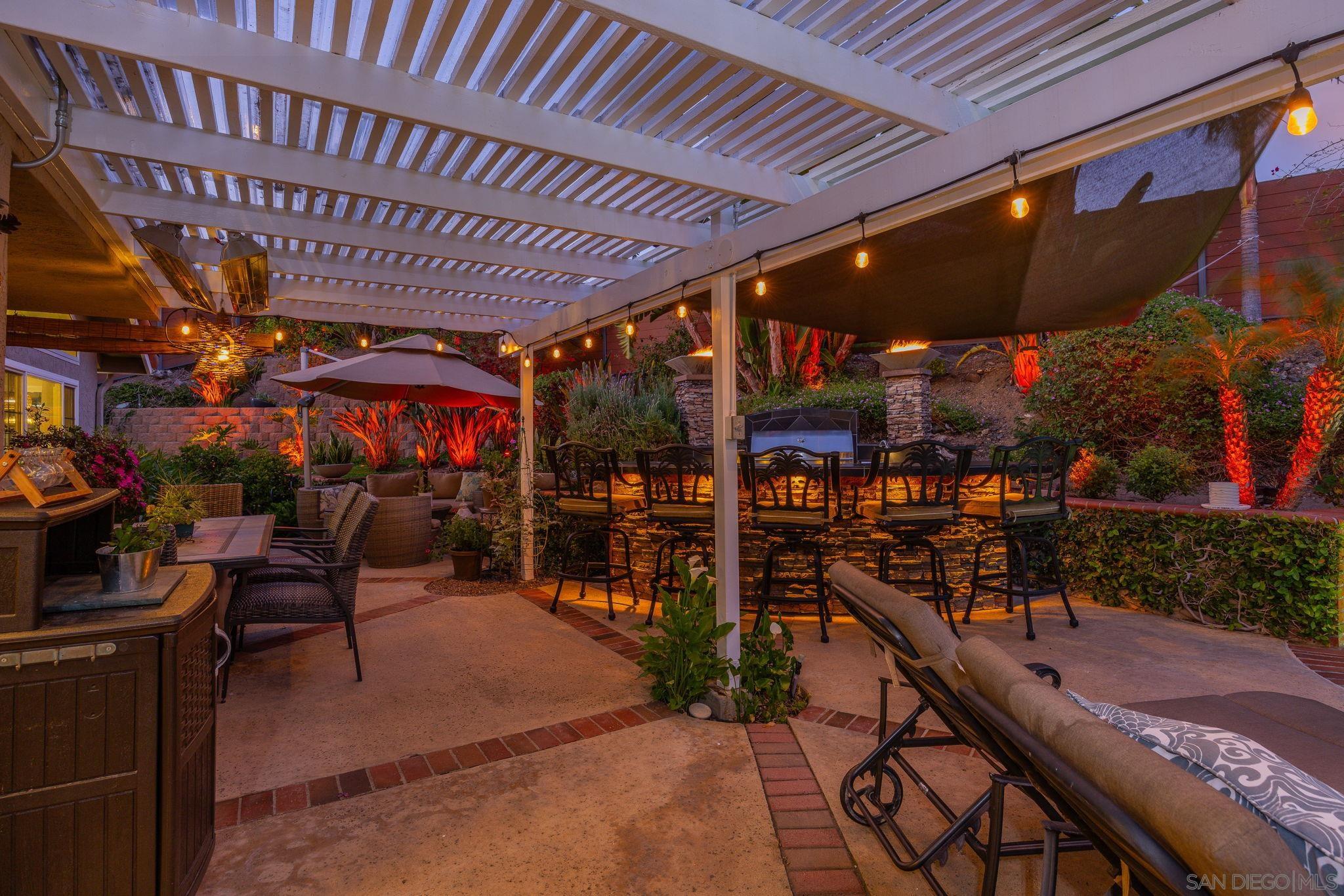 Detail Gallery Image 34 of 51 For 14265  Manzella, San Diego,  CA 92129 - 5 Beds | 3 Baths