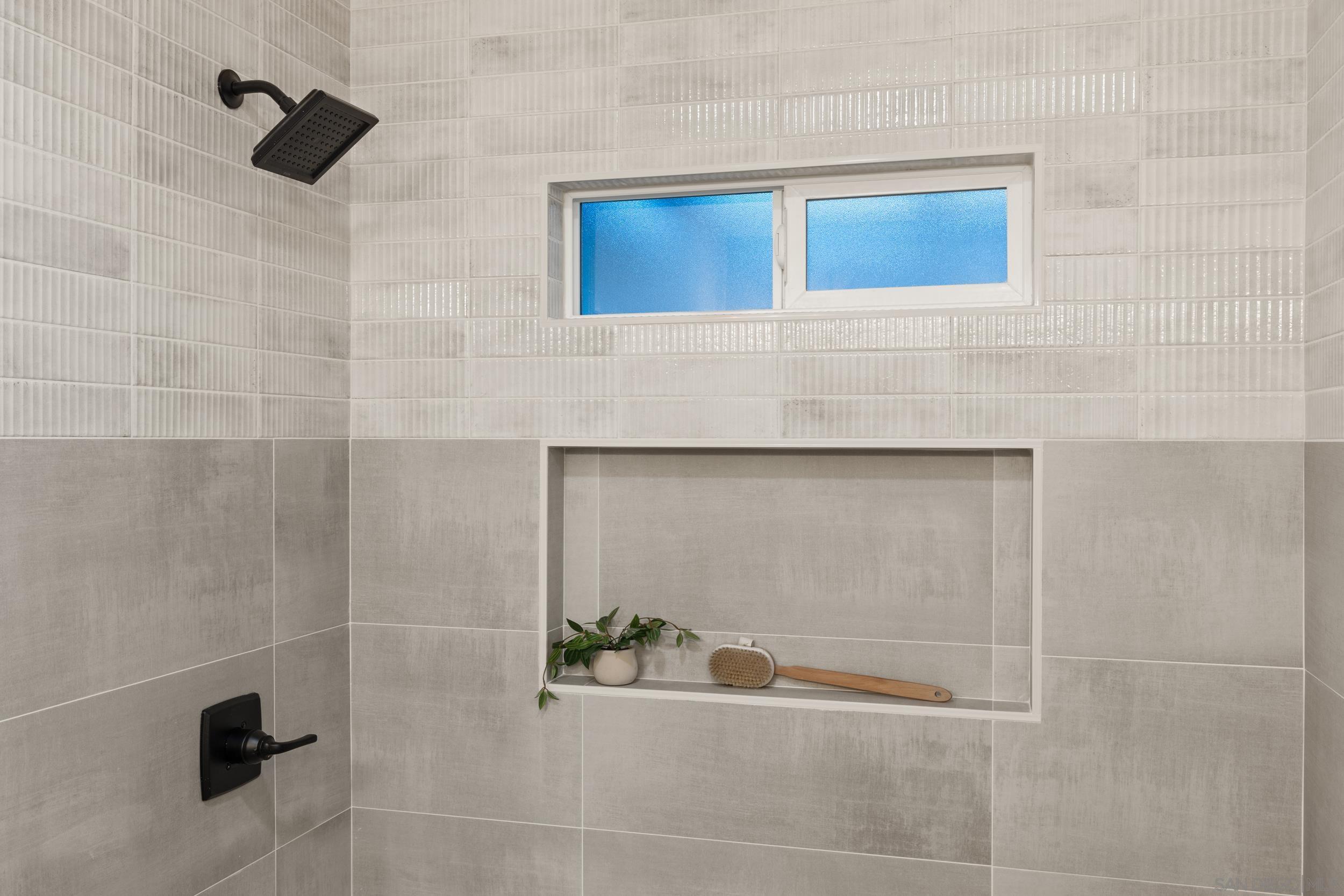 Detail Gallery Image 14 of 21 For 1751  39th St, San Diego,  CA 92105 - 3 Beds | 2 Baths