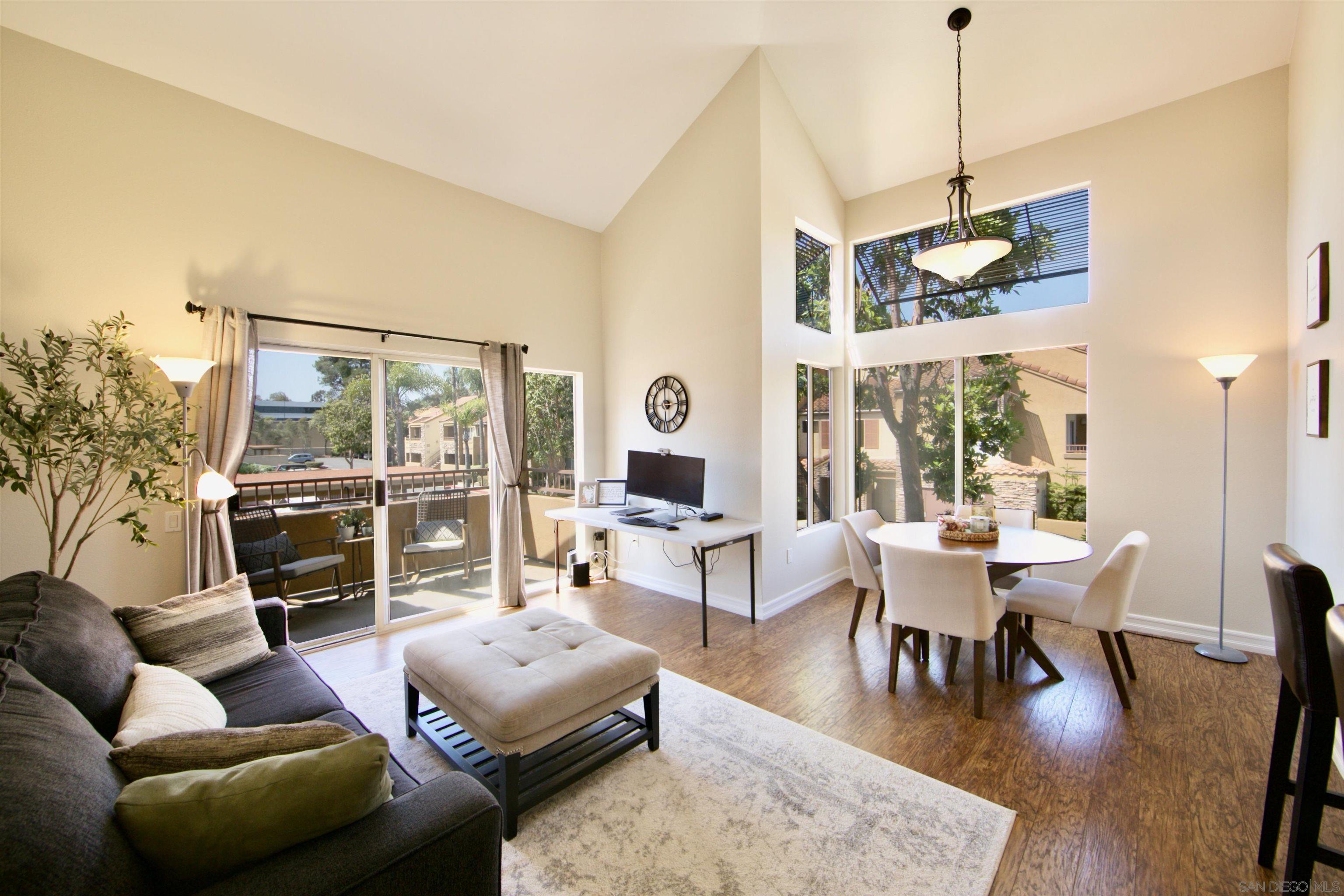 Detail Gallery Image 3 of 32 For 15283  Maturin Dr  #71,  San Diego,  CA 92127 - 2 Beds | 2 Baths