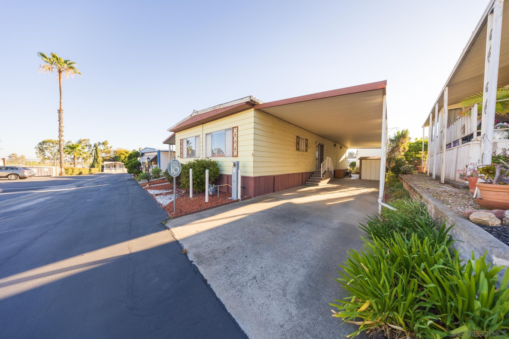 Detail Gallery Image 12 of 18 For 1440 S Orange Ave  29, El Cajon,  CA 92020 - 2 Beds | 2 Baths