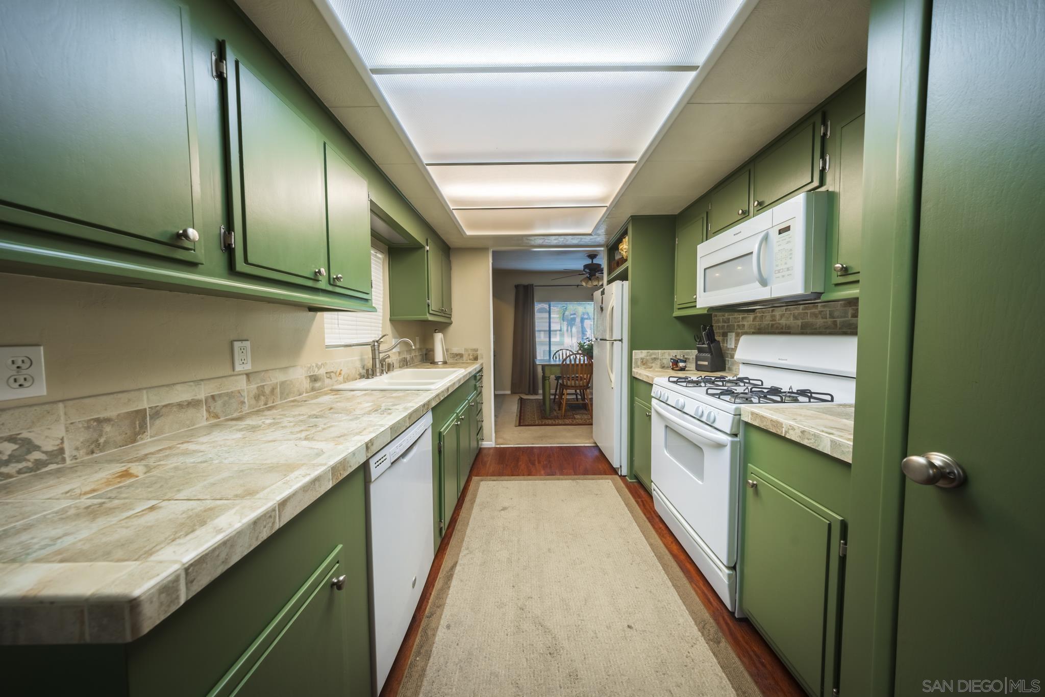 Detail Gallery Image 17 of 18 For 1440 S Orange Ave  29, El Cajon,  CA 92020 - 2 Beds | 2 Baths