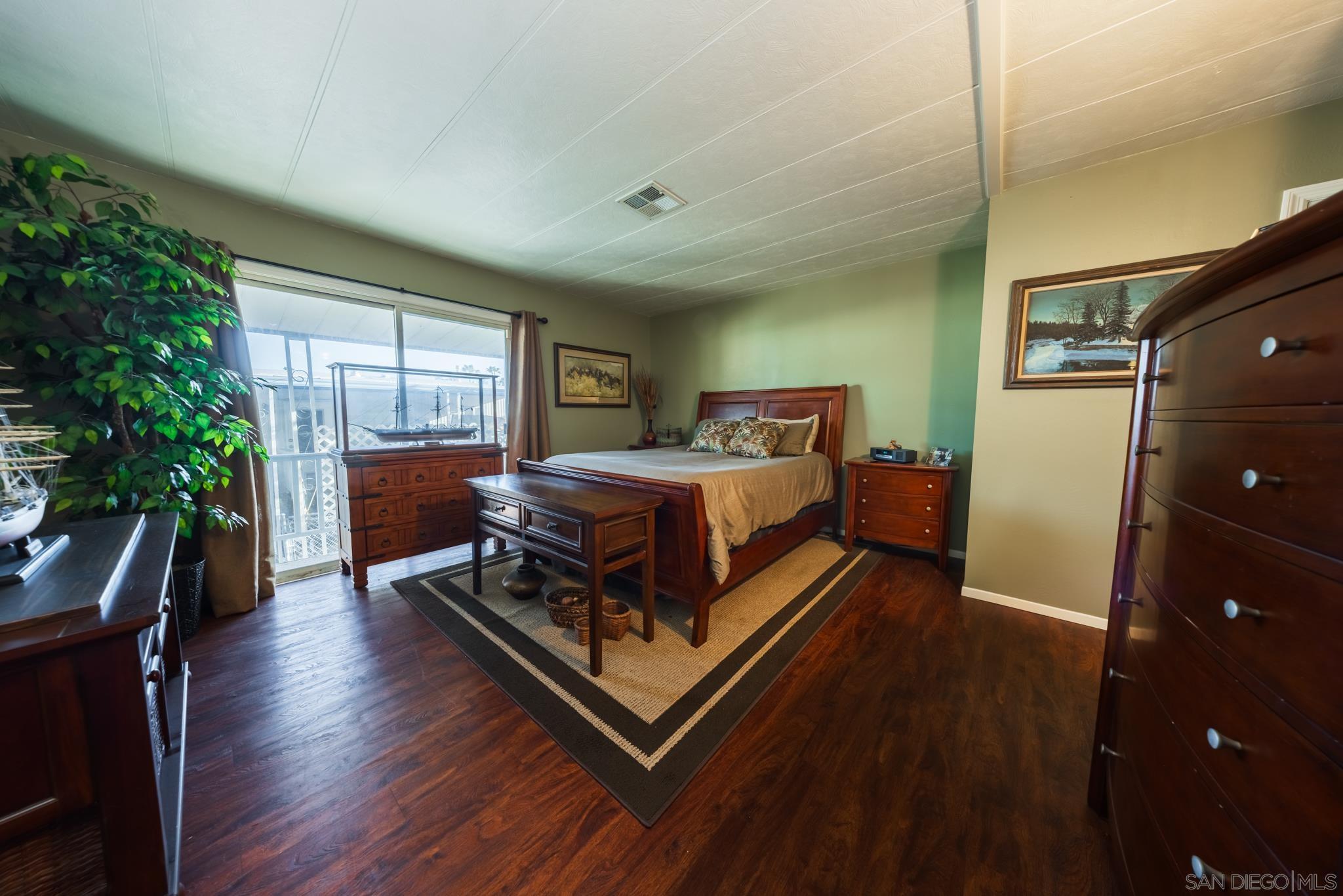 Detail Gallery Image 3 of 18 For 1440 S Orange Ave  29, El Cajon,  CA 92020 - 2 Beds | 2 Baths