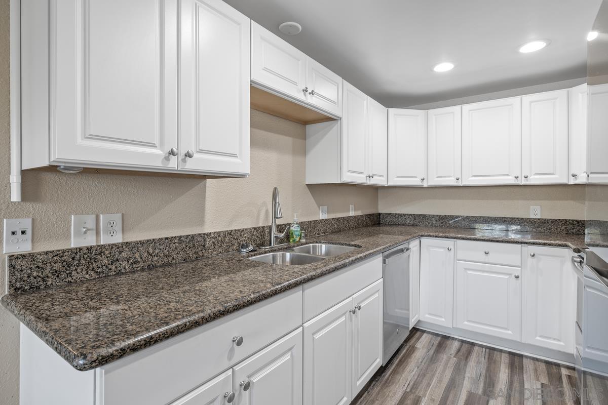 Detail Gallery Image 16 of 28 For 8860  Tamberly  #C,  Santee,  CA 92071 - 2 Beds | 1/1 Baths