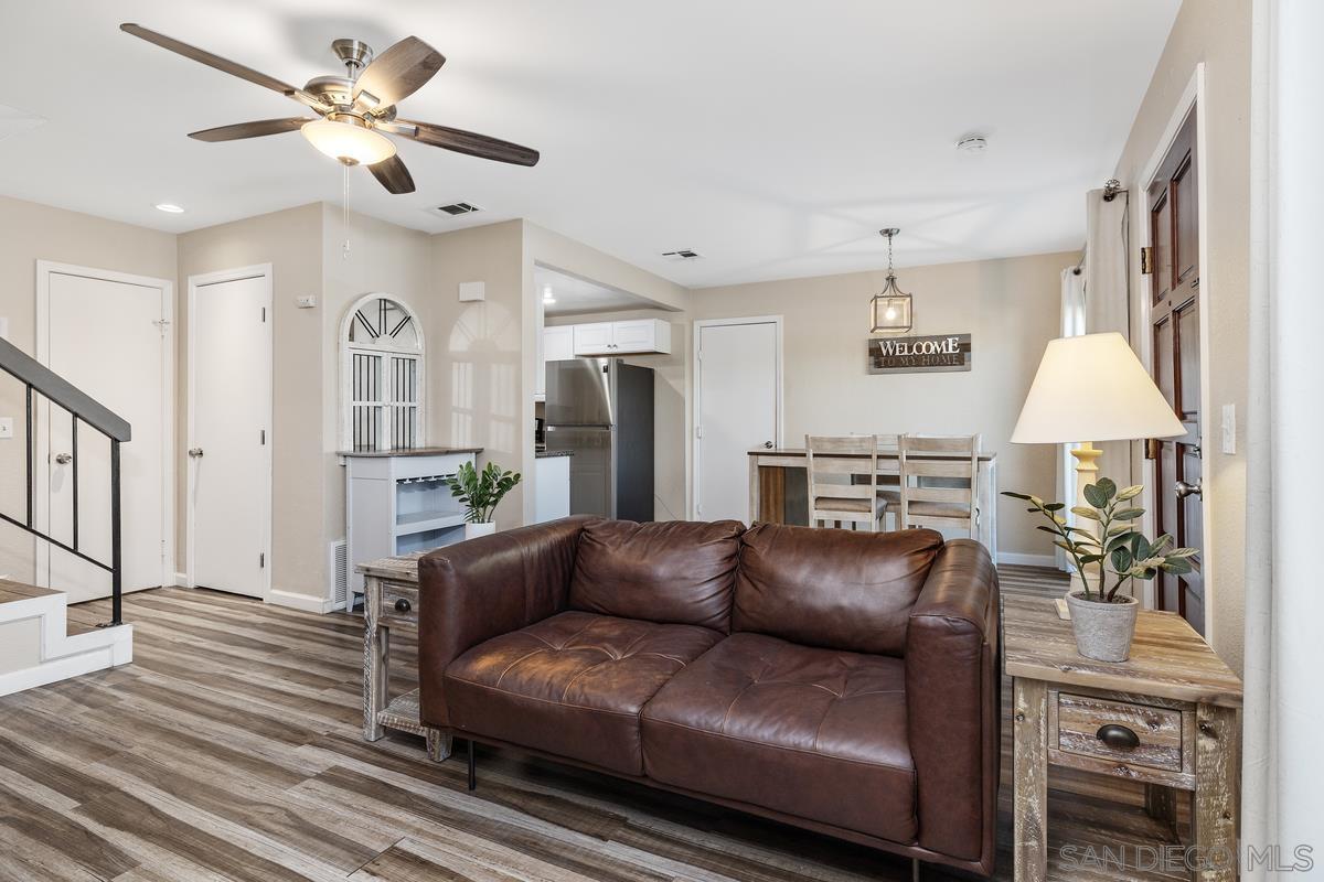 Detail Gallery Image 6 of 28 For 8860  Tamberly  #C,  Santee,  CA 92071 - 2 Beds | 1/1 Baths