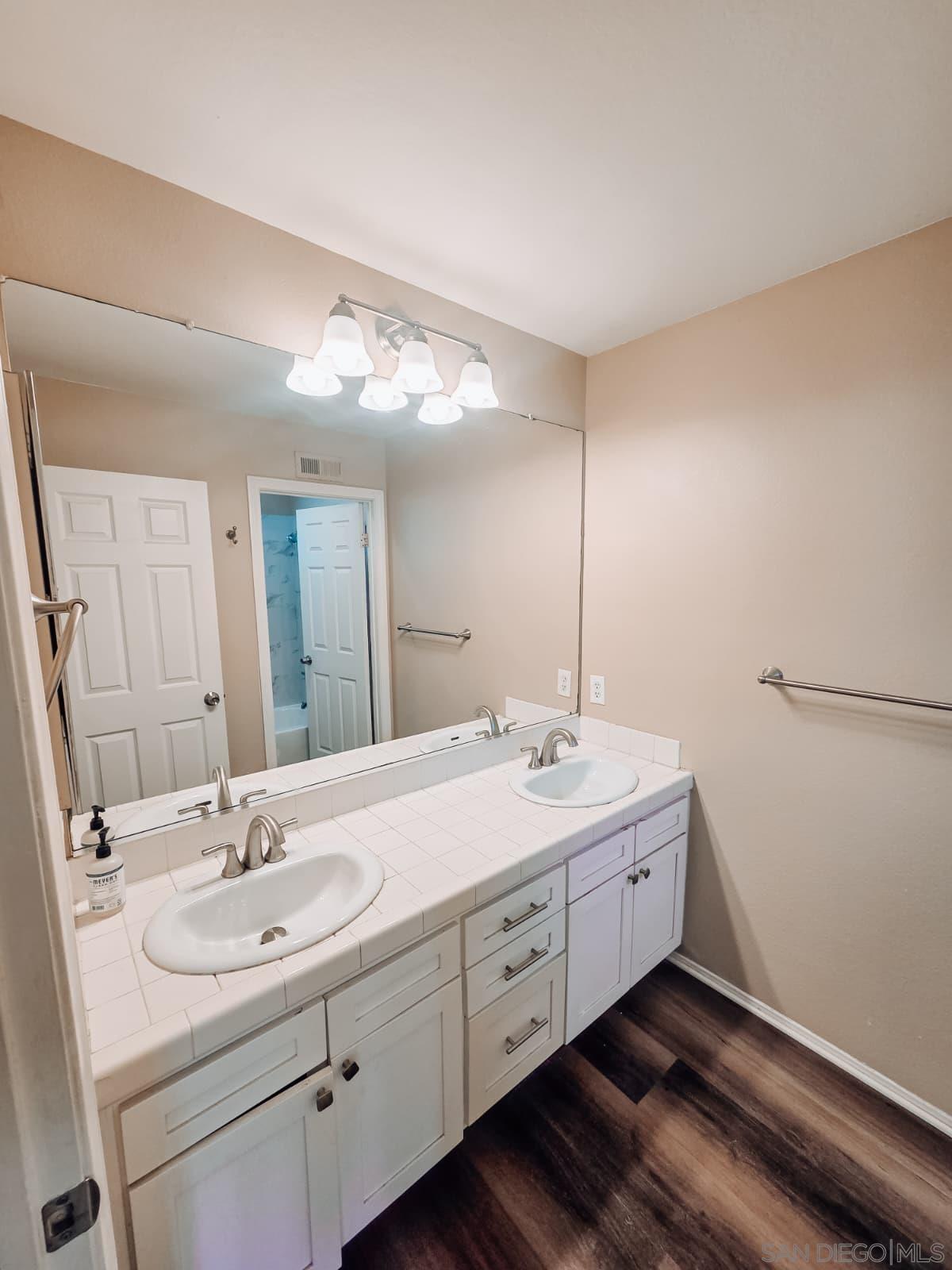 Detail Gallery Image 14 of 24 For 2340  Eastridge, Chula Vista,  CA 91915 - 4 Beds | 2/1 Baths