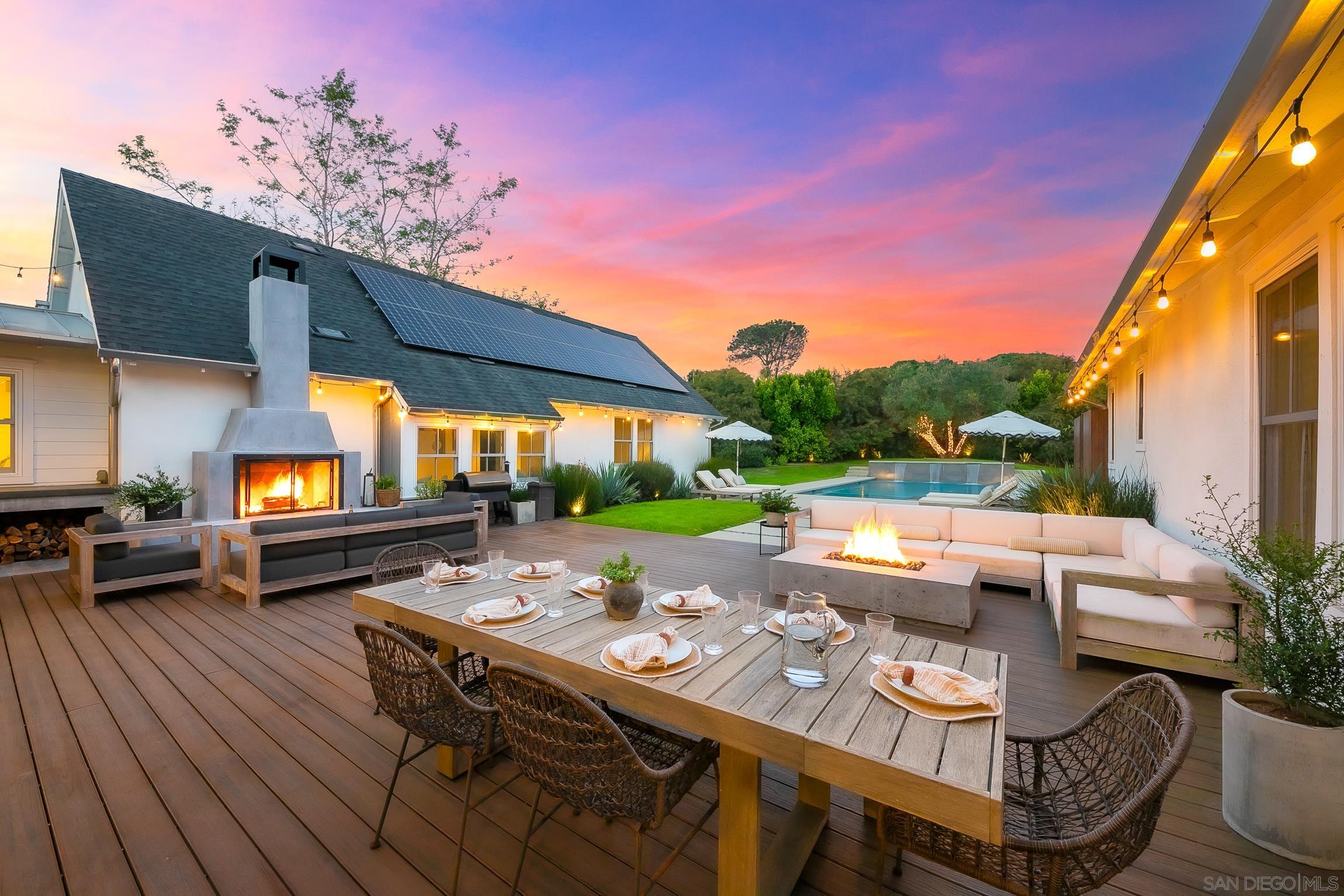 Detail Gallery Image 3 of 74 For 1245  Canton Ct, Encinitas,  CA 92024 - 5 Beds | 4/1 Baths