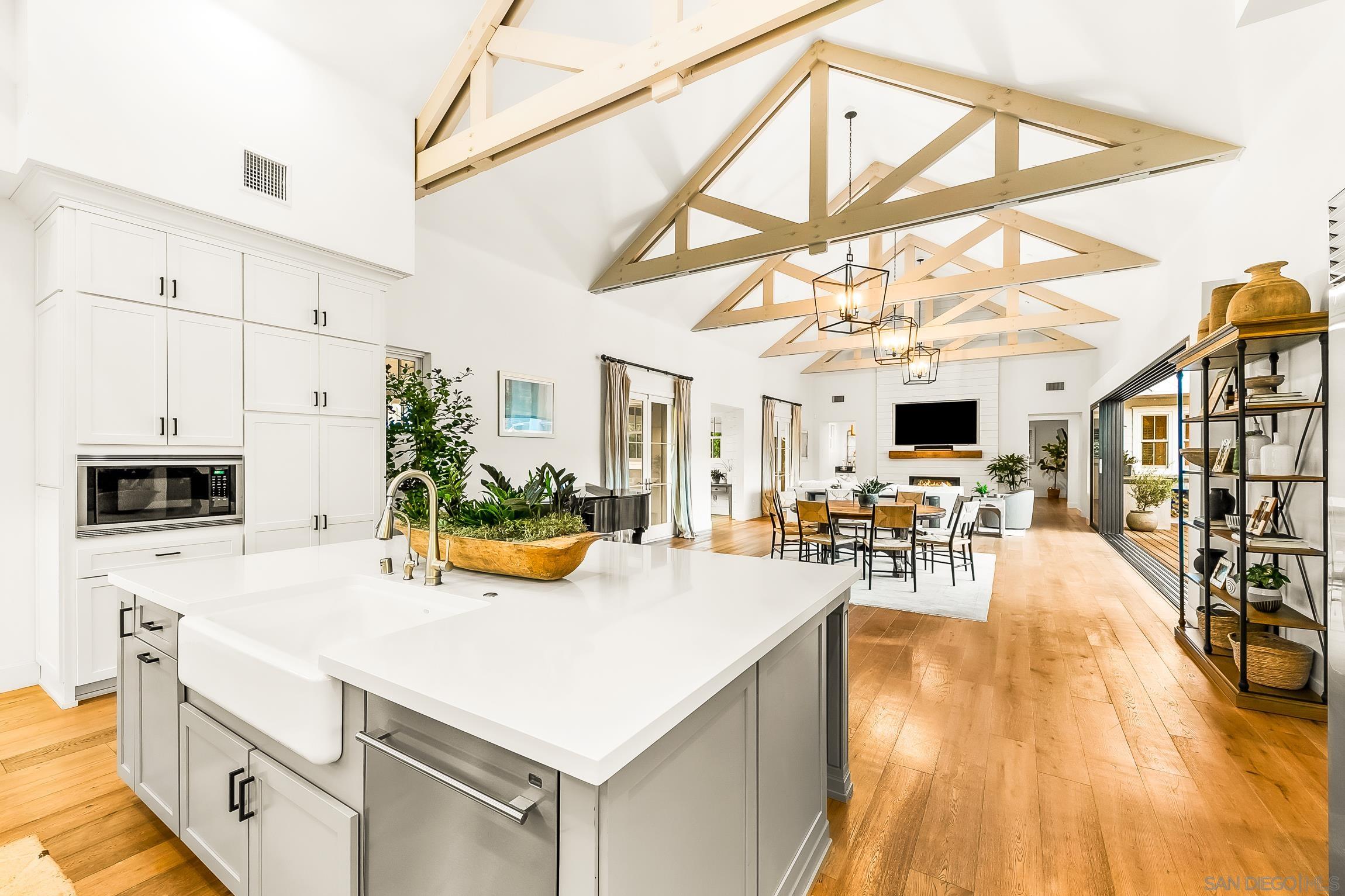 Detail Gallery Image 21 of 74 For 1245  Canton Ct, Encinitas,  CA 92024 - 5 Beds | 4/1 Baths