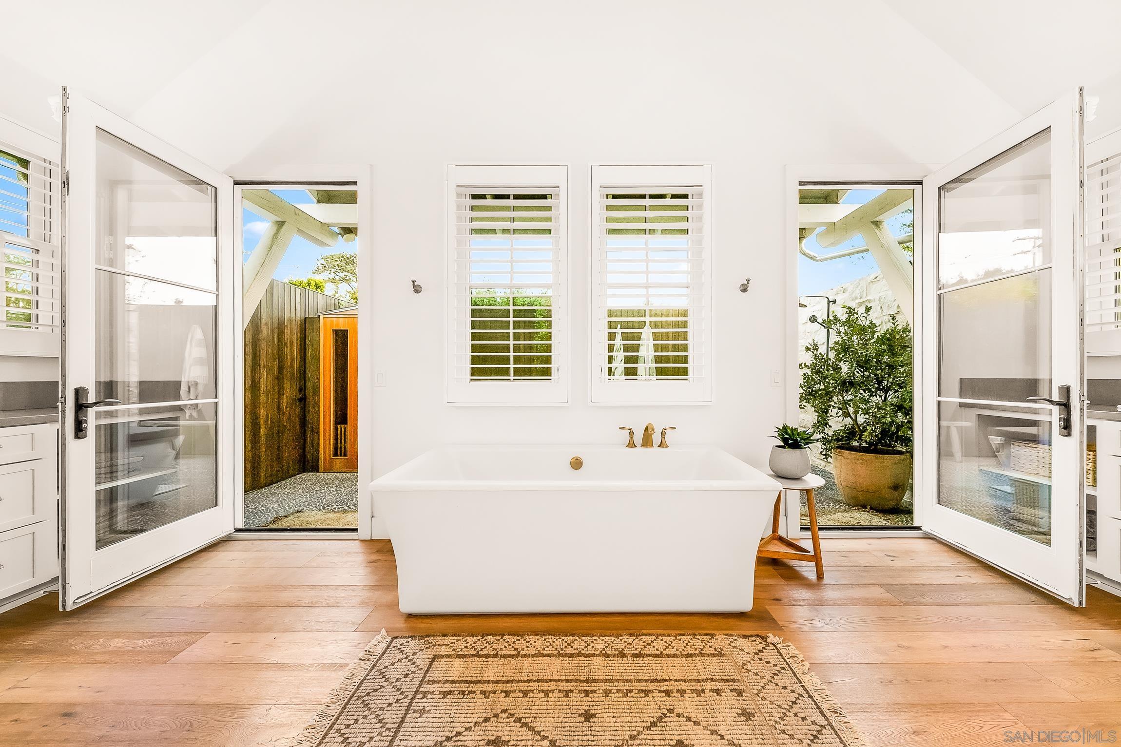 Detail Gallery Image 41 of 74 For 1245  Canton Ct, Encinitas,  CA 92024 - 5 Beds | 4/1 Baths