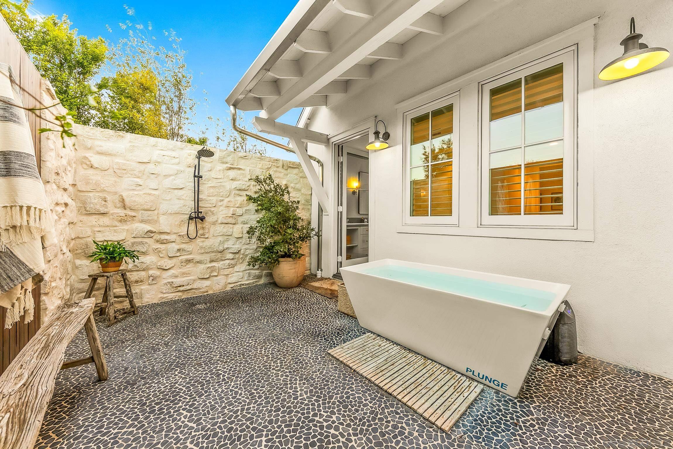 Detail Gallery Image 44 of 74 For 1245  Canton Ct, Encinitas,  CA 92024 - 5 Beds | 4/1 Baths