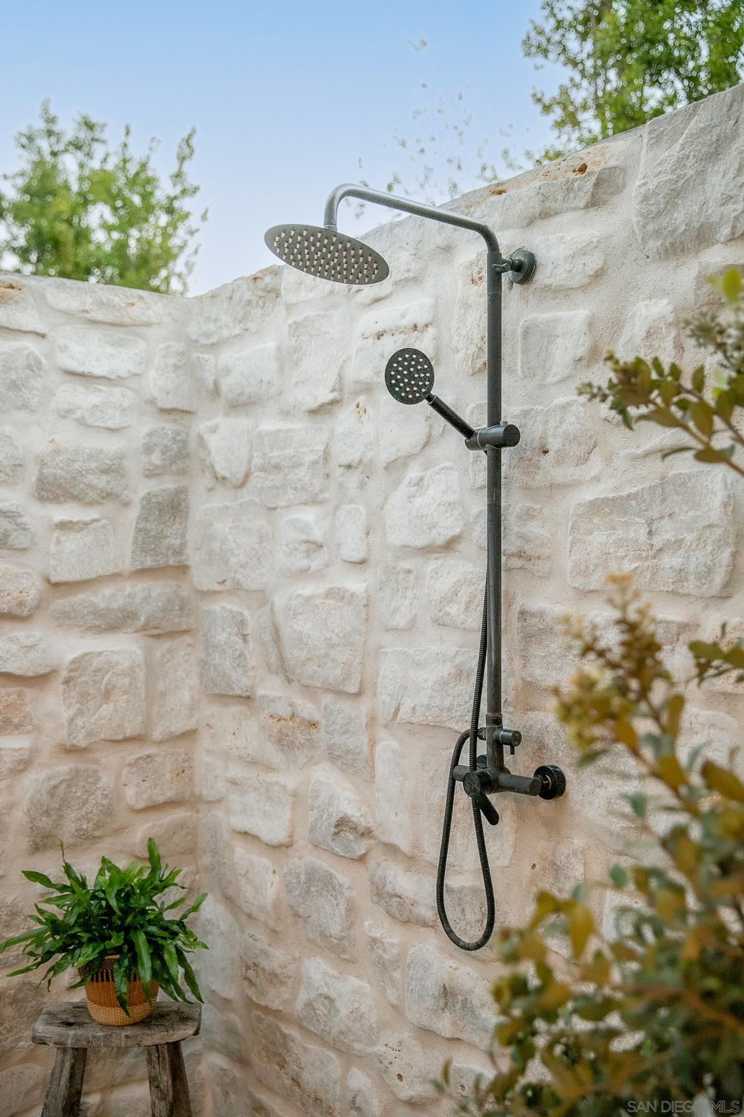 Detail Gallery Image 45 of 74 For 1245  Canton Ct, Encinitas,  CA 92024 - 5 Beds | 4/1 Baths