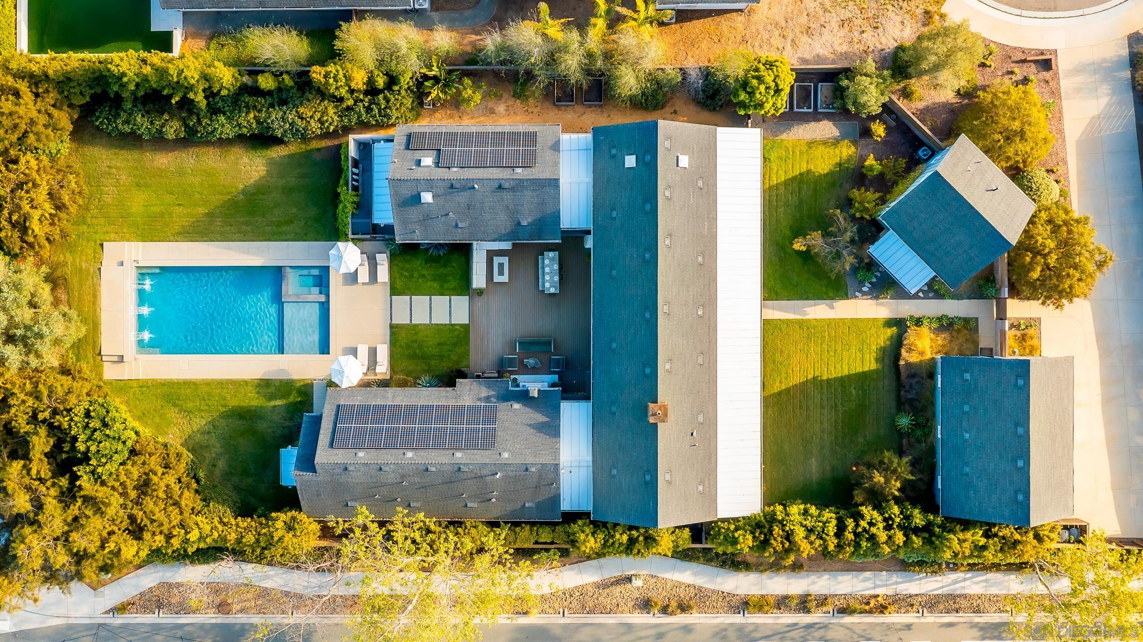 Detail Gallery Image 72 of 74 For 1245  Canton Ct, Encinitas,  CA 92024 - 5 Beds | 4/1 Baths