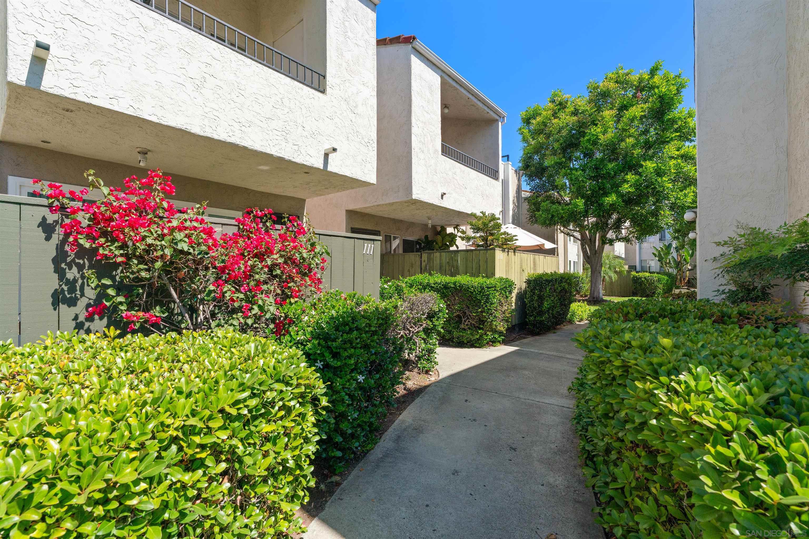 Detail Gallery Image 2 of 57 For 3583  Ruffin Rd  #210,  San Diego,  CA 92123 - 3 Beds | 2 Baths