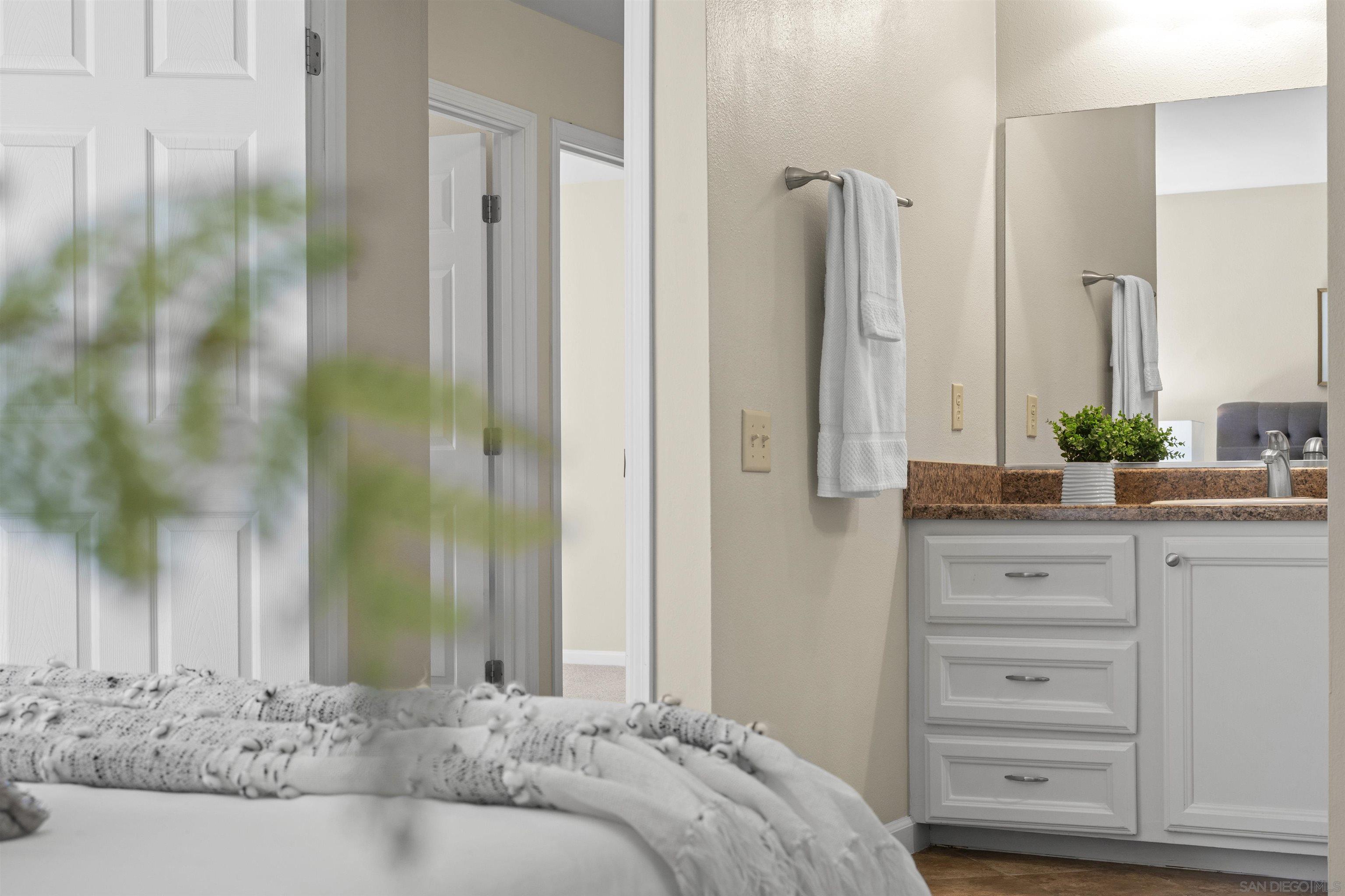 Detail Gallery Image 31 of 57 For 3583  Ruffin Rd  #210,  San Diego,  CA 92123 - 3 Beds | 2 Baths