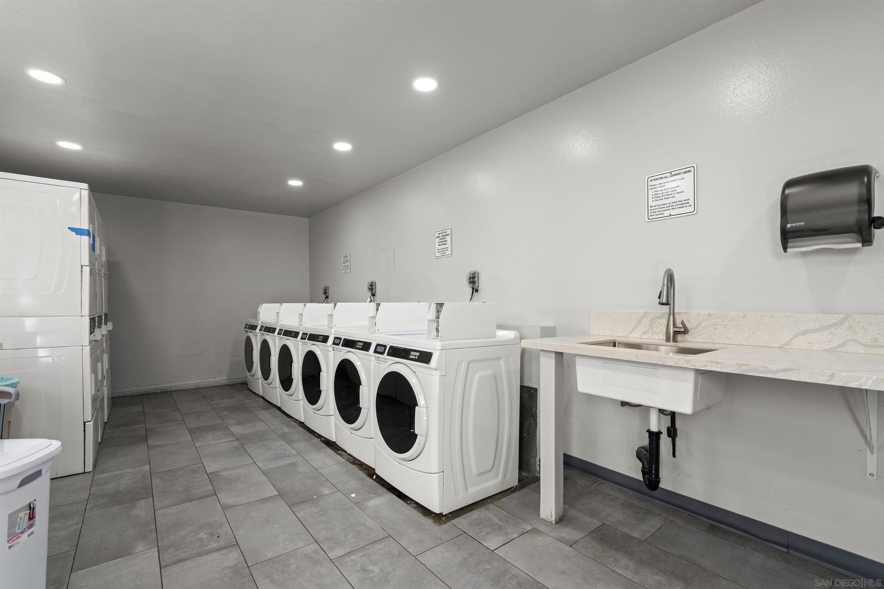 Detail Gallery Image 49 of 57 For 3583  Ruffin Rd  #210,  San Diego,  CA 92123 - 3 Beds | 2 Baths