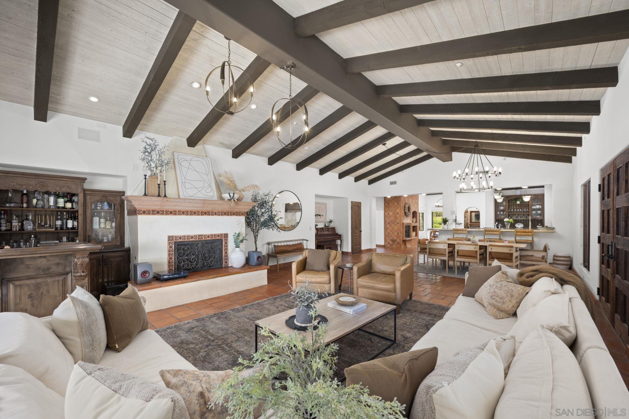 Detail Gallery Image 5 of 23 For 5616  La Sencilla, Rancho Santa Fe,  CA 92067 - 4 Beds | 5/1 Baths