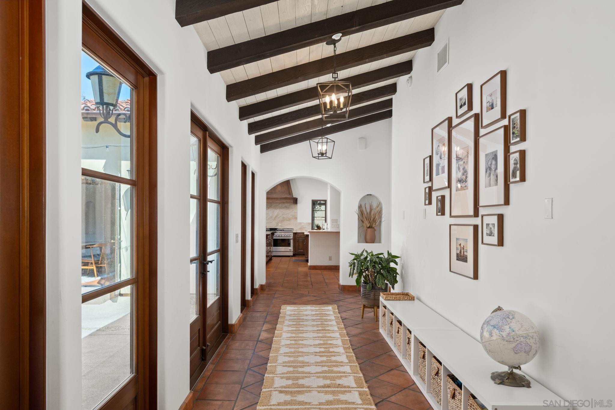 Detail Gallery Image 8 of 23 For 5616  La Sencilla, Rancho Santa Fe,  CA 92067 - 4 Beds | 5/1 Baths