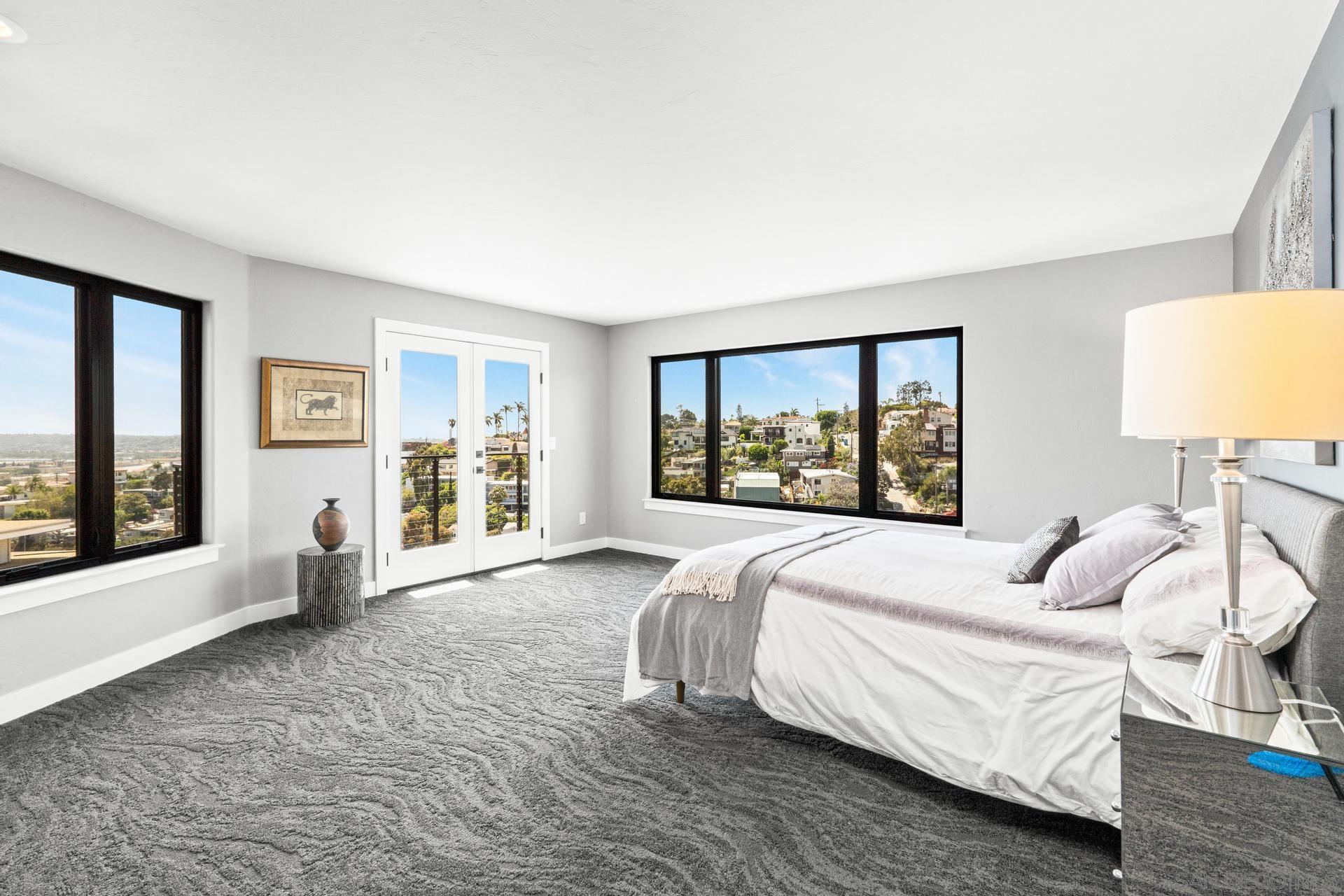 Detail Gallery Image 10 of 22 For 1695  Neale St, San Diego,  CA 92103 - 3 Beds | 2/1 Baths