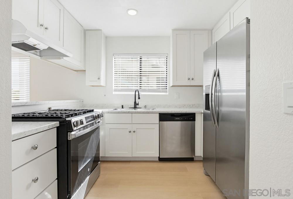 Detail Gallery Image 2 of 35 For 32024  Del Cielo Oeste  #19,  Bonsall,  CA 92003 - 2 Beds | 2 Baths