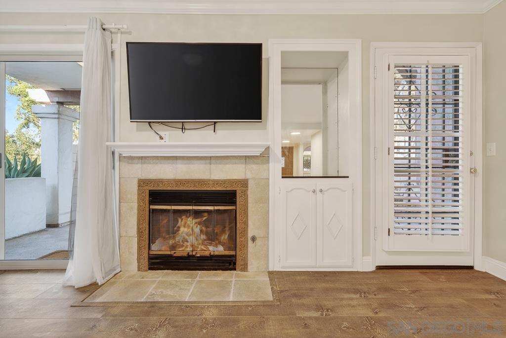 Detail Gallery Image 17 of 69 For 12242  Paseo Lucido  B, San Diego,  CA 92128 - 4 Beds | 3 Baths