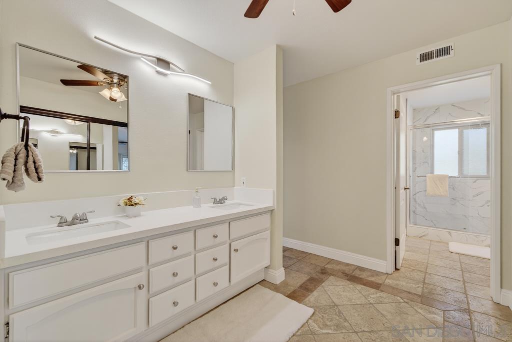 Detail Gallery Image 36 of 69 For 12242  Paseo Lucido  B, San Diego,  CA 92128 - 4 Beds | 3 Baths