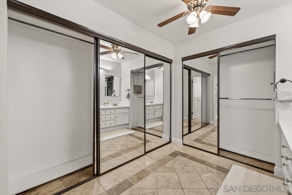 Detail Gallery Image 40 of 69 For 12242  Paseo Lucido  B, San Diego,  CA 92128 - 4 Beds | 3 Baths