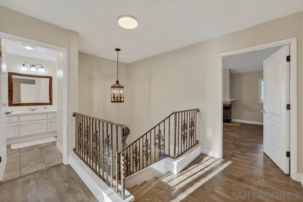 Detail Gallery Image 41 of 69 For 12242  Paseo Lucido  B, San Diego,  CA 92128 - 4 Beds | 3 Baths