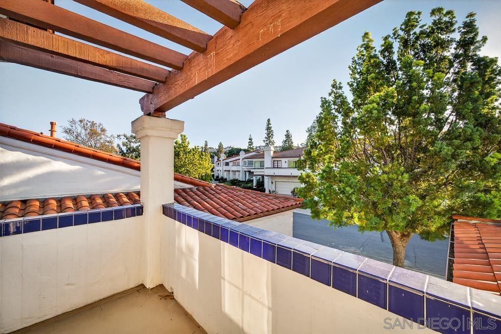 Detail Gallery Image 48 of 69 For 12242  Paseo Lucido  B, San Diego,  CA 92128 - 4 Beds | 3 Baths