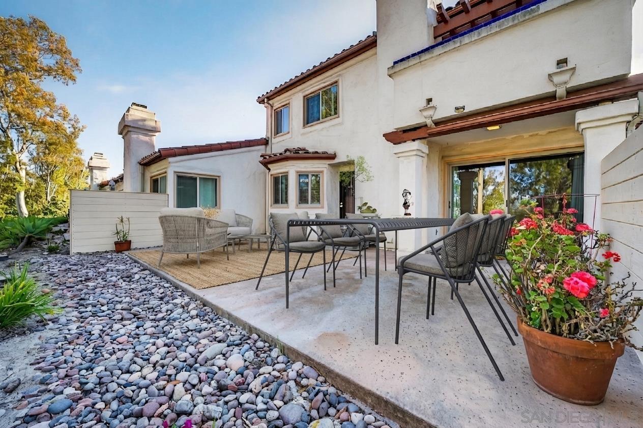 Detail Gallery Image 56 of 69 For 12242  Paseo Lucido  B, San Diego,  CA 92128 - 4 Beds | 3 Baths