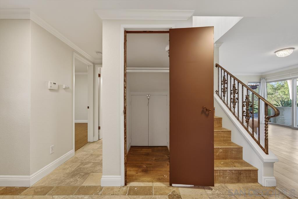 Detail Gallery Image 8 of 69 For 12242  Paseo Lucido  B, San Diego,  CA 92128 - 4 Beds | 3 Baths