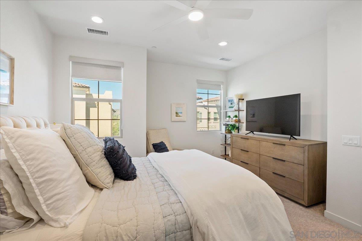 Detail Gallery Image 24 of 45 For 328  Paddle Ct, Santee,  CA 92071 - 3 Beds | 2/2 Baths