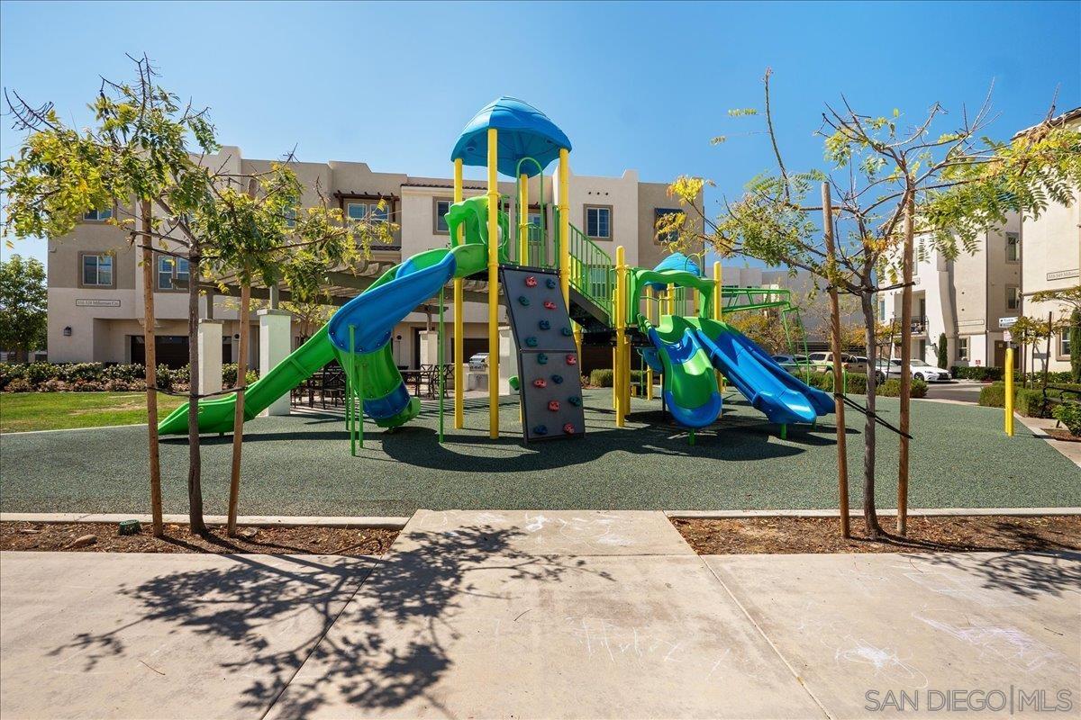 Detail Gallery Image 36 of 45 For 328  Paddle Ct, Santee,  CA 92071 - 3 Beds | 2/2 Baths