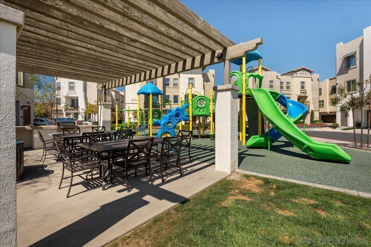 Detail Gallery Image 37 of 45 For 328  Paddle Ct, Santee,  CA 92071 - 3 Beds | 2/2 Baths