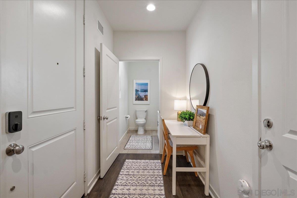 Detail Gallery Image 6 of 45 For 328  Paddle Ct, Santee,  CA 92071 - 3 Beds | 2/2 Baths