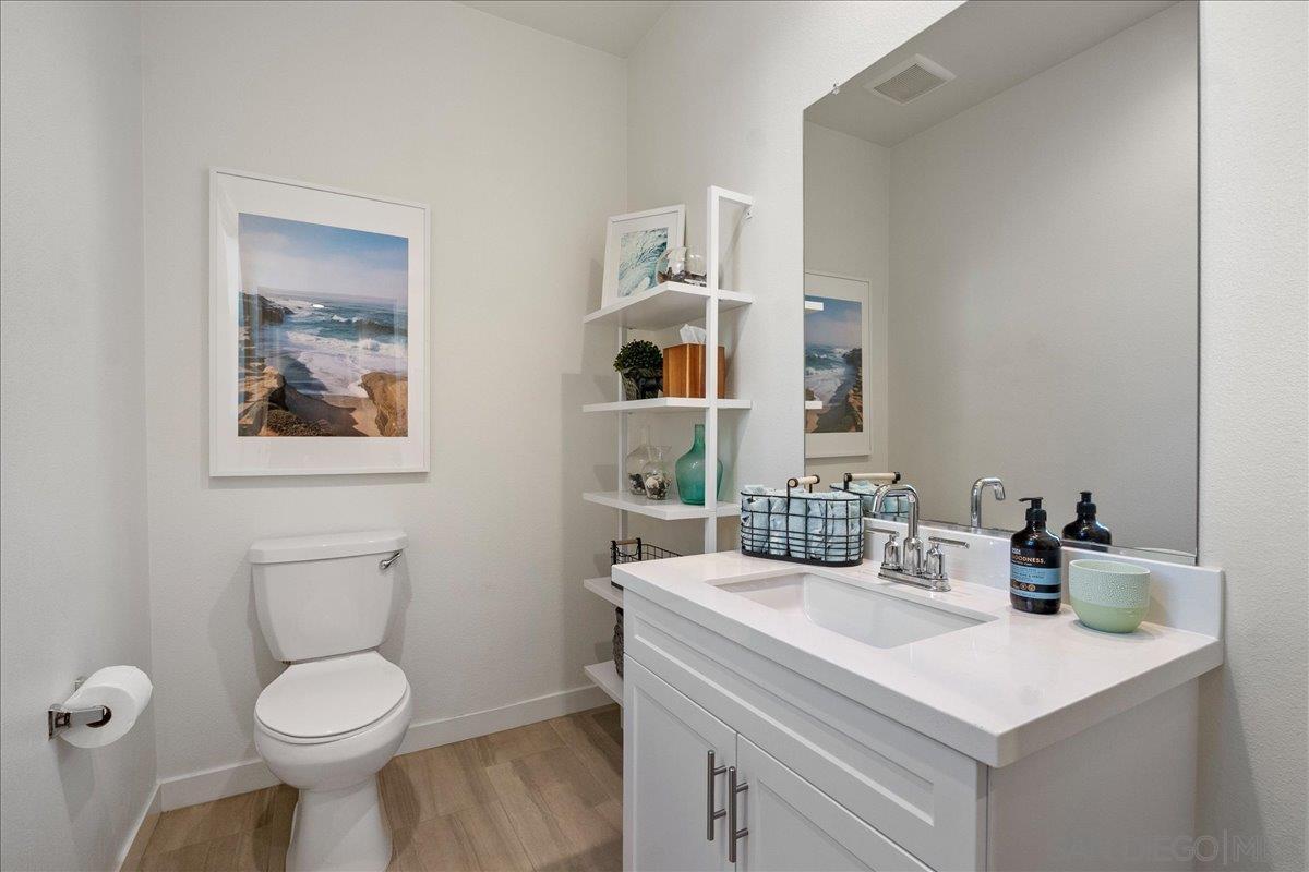 Detail Gallery Image 8 of 45 For 328  Paddle Ct, Santee,  CA 92071 - 3 Beds | 2/2 Baths