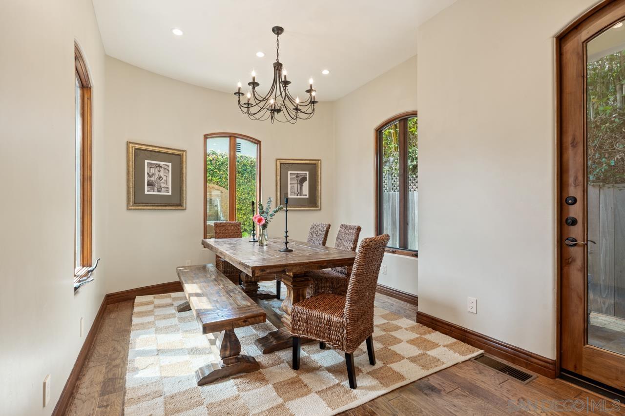 Detail Gallery Image 18 of 75 For 7964  Prospect Place, La Jolla,  CA 92037 - 5 Beds | 3/1 Baths