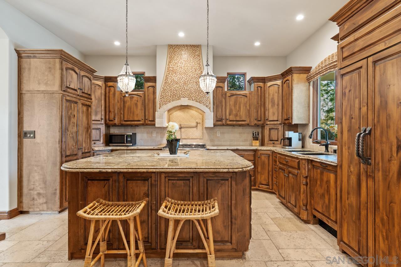 Detail Gallery Image 21 of 75 For 7964  Prospect Place, La Jolla,  CA 92037 - 5 Beds | 3/1 Baths