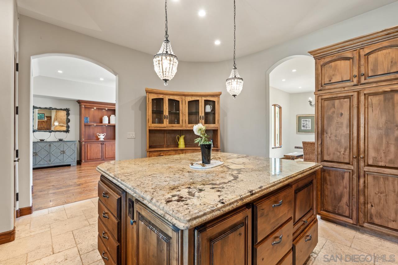 Detail Gallery Image 26 of 75 For 7964  Prospect Place, La Jolla,  CA 92037 - 5 Beds | 3/1 Baths