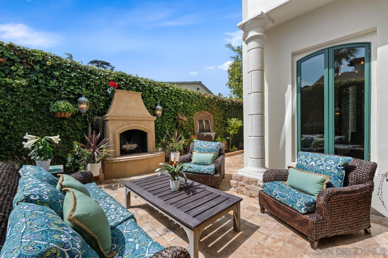 Detail Gallery Image 28 of 75 For 7964  Prospect Place, La Jolla,  CA 92037 - 5 Beds | 3/1 Baths