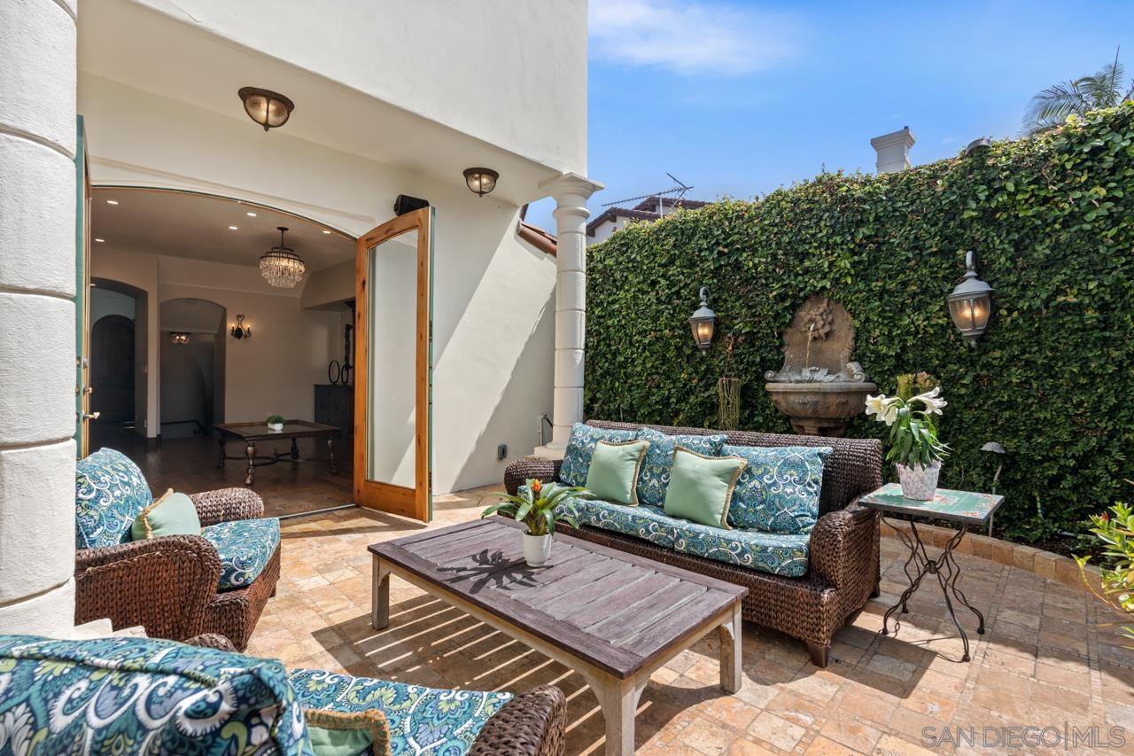 Detail Gallery Image 30 of 75 For 7964  Prospect Place, La Jolla,  CA 92037 - 5 Beds | 3/1 Baths