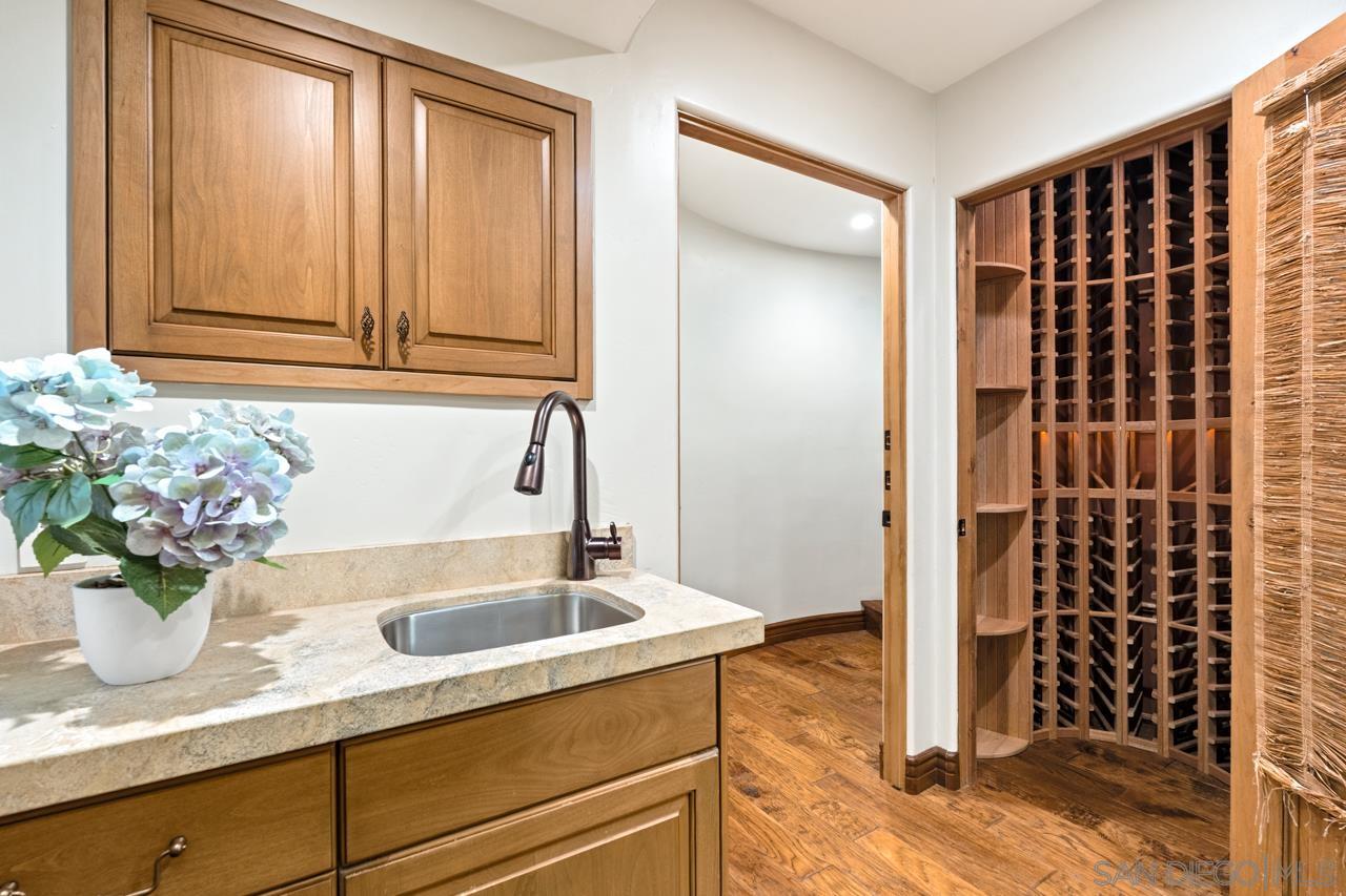 Detail Gallery Image 33 of 75 For 7964  Prospect Place, La Jolla,  CA 92037 - 5 Beds | 3/1 Baths