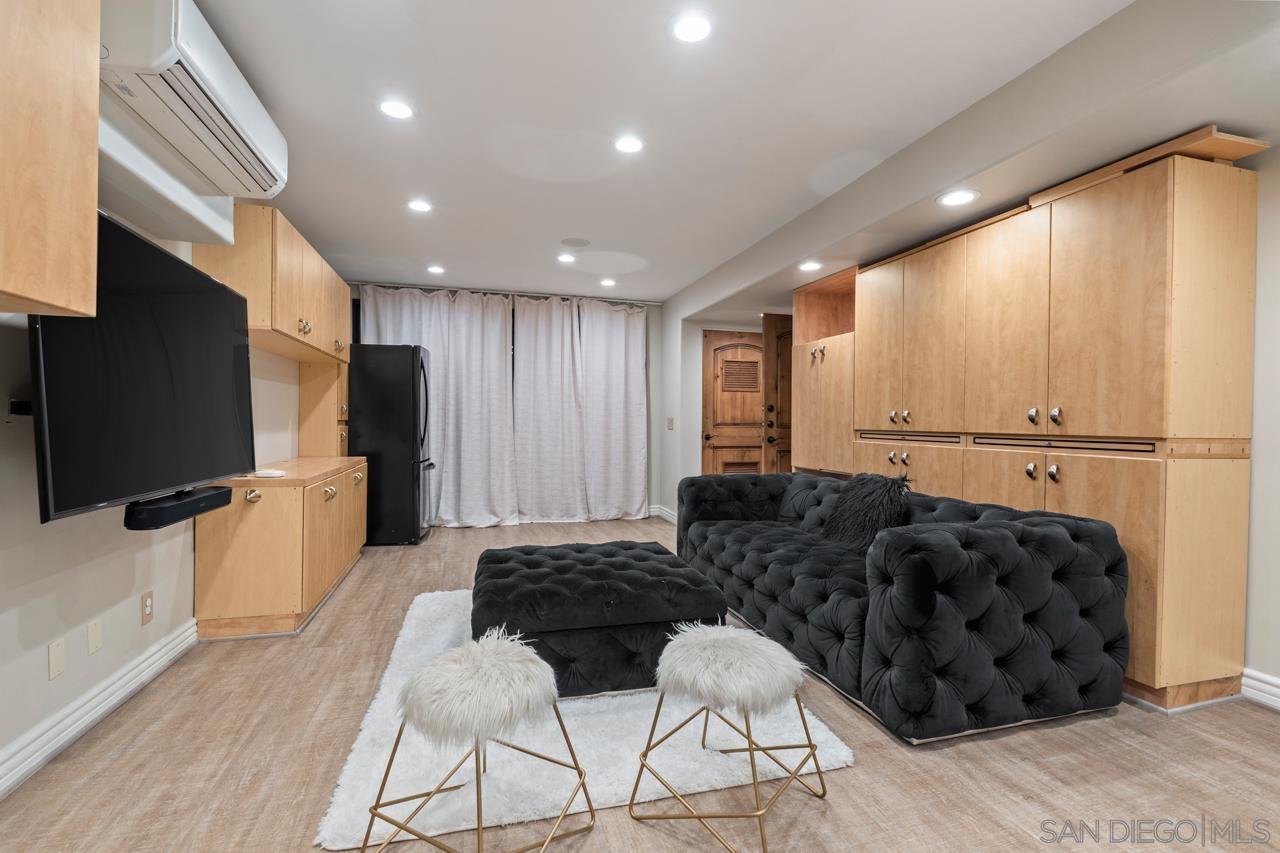 Detail Gallery Image 44 of 75 For 7964  Prospect Place, La Jolla,  CA 92037 - 5 Beds | 3/1 Baths