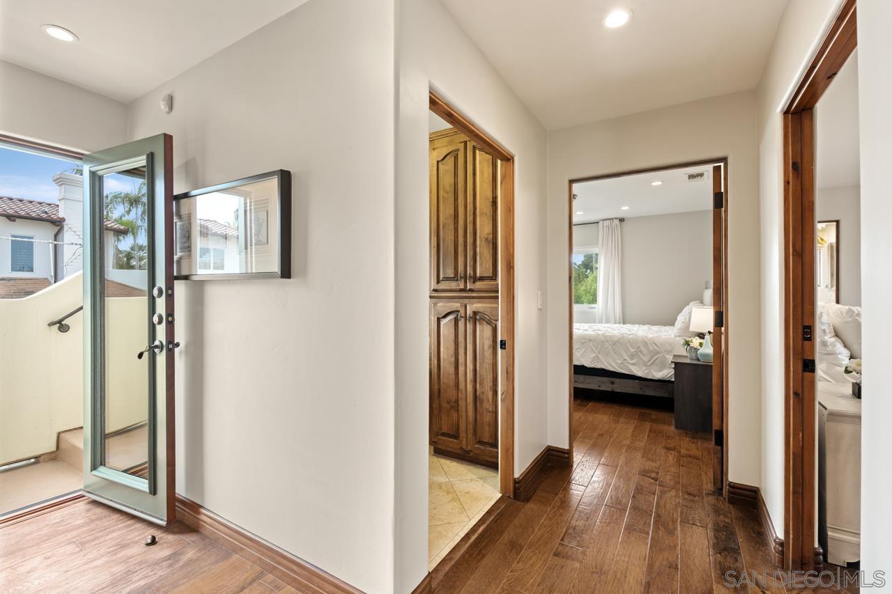 Detail Gallery Image 49 of 75 For 7964  Prospect Place, La Jolla,  CA 92037 - 5 Beds | 3/1 Baths