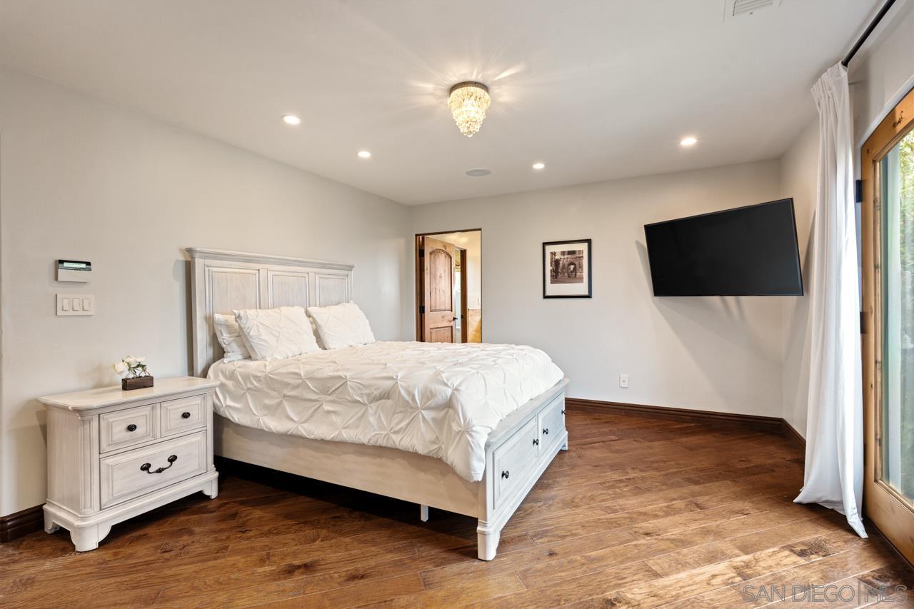 Detail Gallery Image 53 of 75 For 7964  Prospect Place, La Jolla,  CA 92037 - 5 Beds | 3/1 Baths