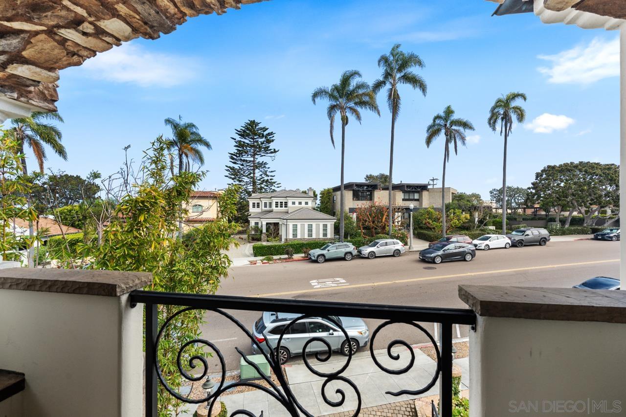 Detail Gallery Image 61 of 75 For 7964  Prospect Place, La Jolla,  CA 92037 - 5 Beds | 3/1 Baths