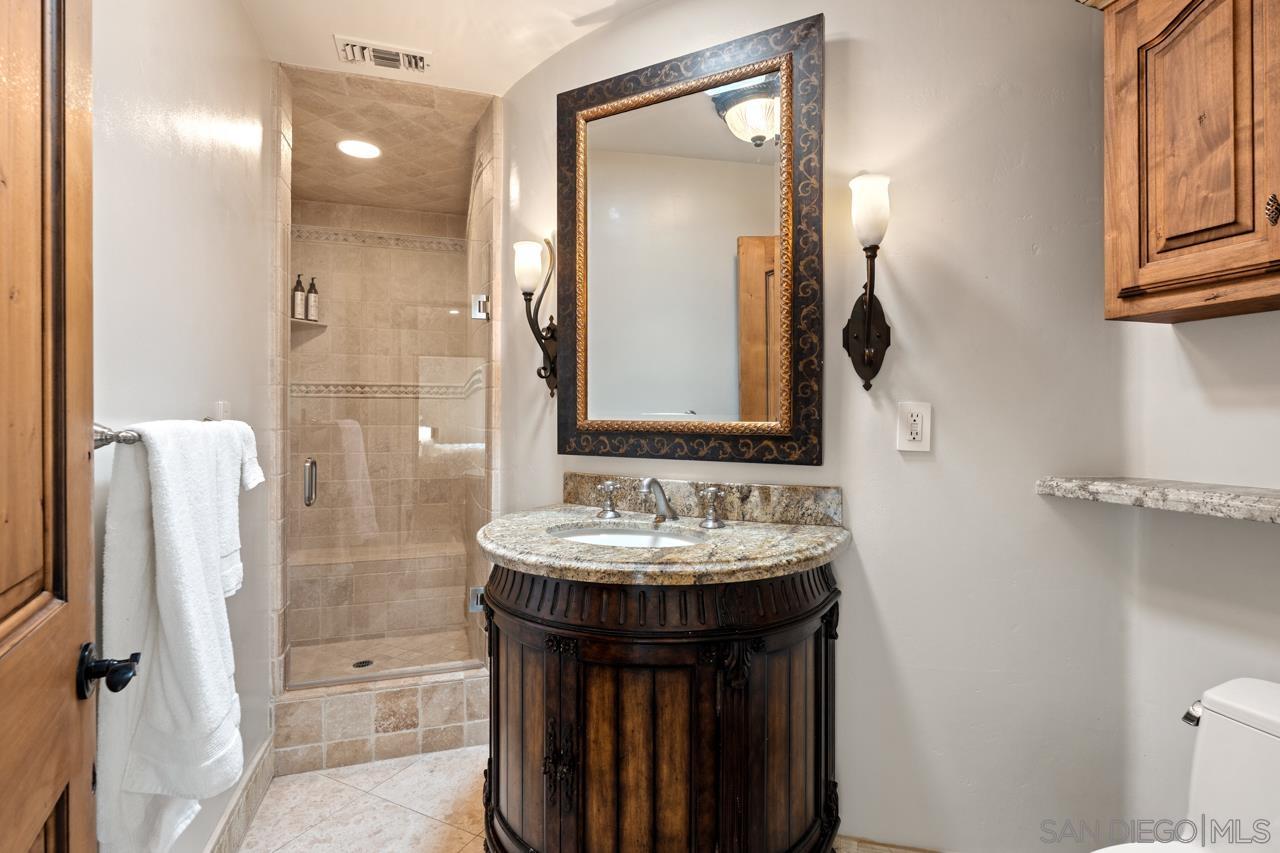 Detail Gallery Image 63 of 75 For 7964  Prospect Place, La Jolla,  CA 92037 - 5 Beds | 3/1 Baths