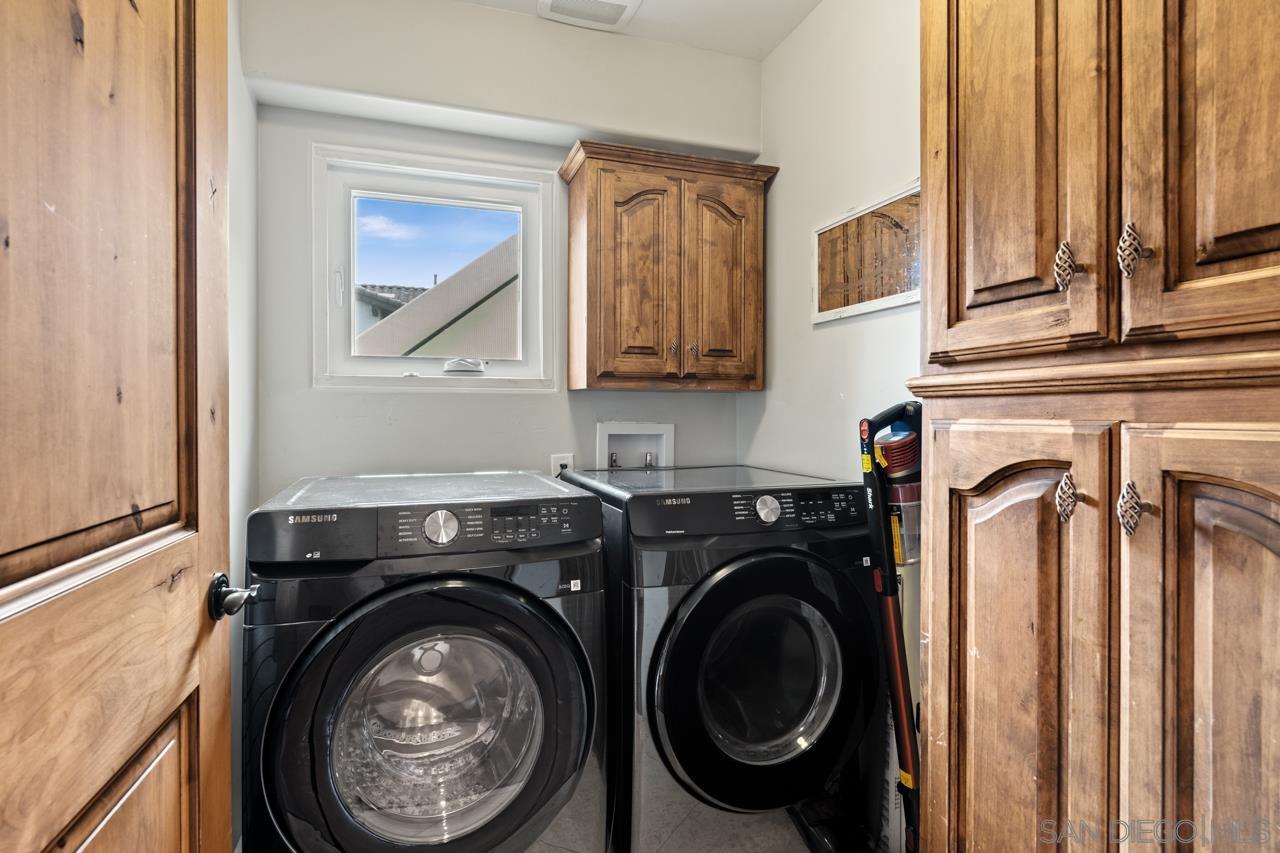 Detail Gallery Image 65 of 75 For 7964  Prospect Place, La Jolla,  CA 92037 - 5 Beds | 3/1 Baths