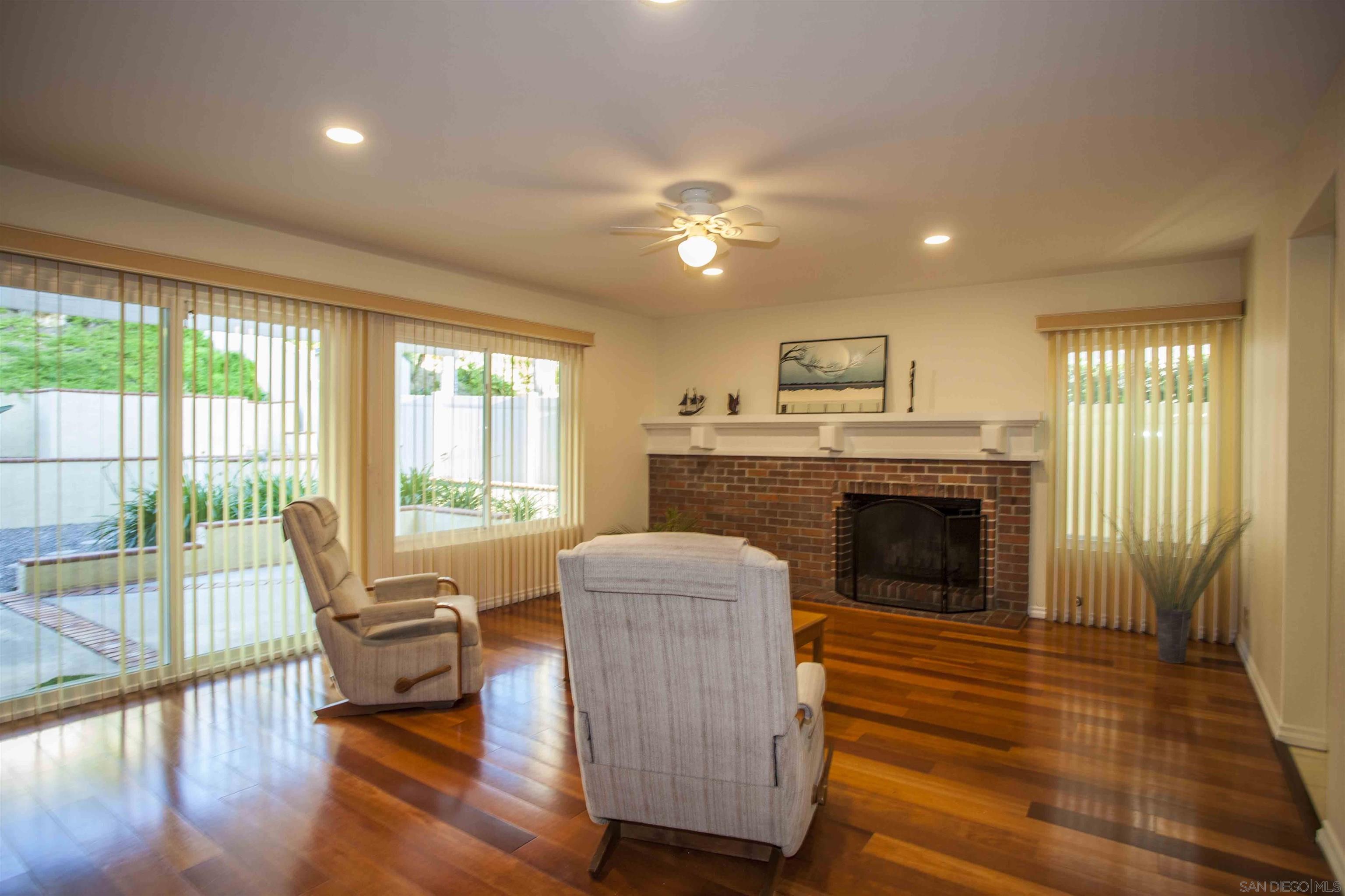 Detail Gallery Image 14 of 56 For 13449  Appalachian, San Diego,  CA 92129 - 5 Beds | 2/1 Baths